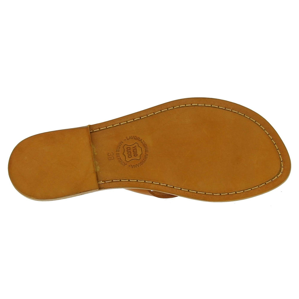 Ciabatte infradito da donna fatti a mano in pelle color cuoio