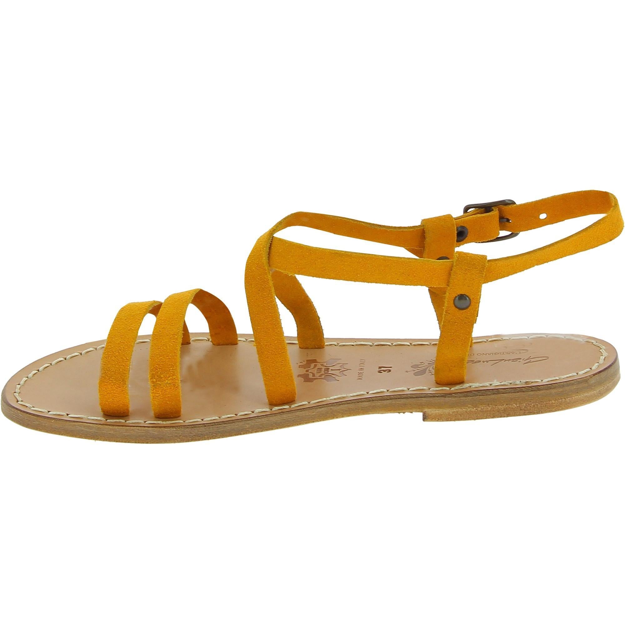 Sandali donna in pelle nabuk color ocra fatti a mano
