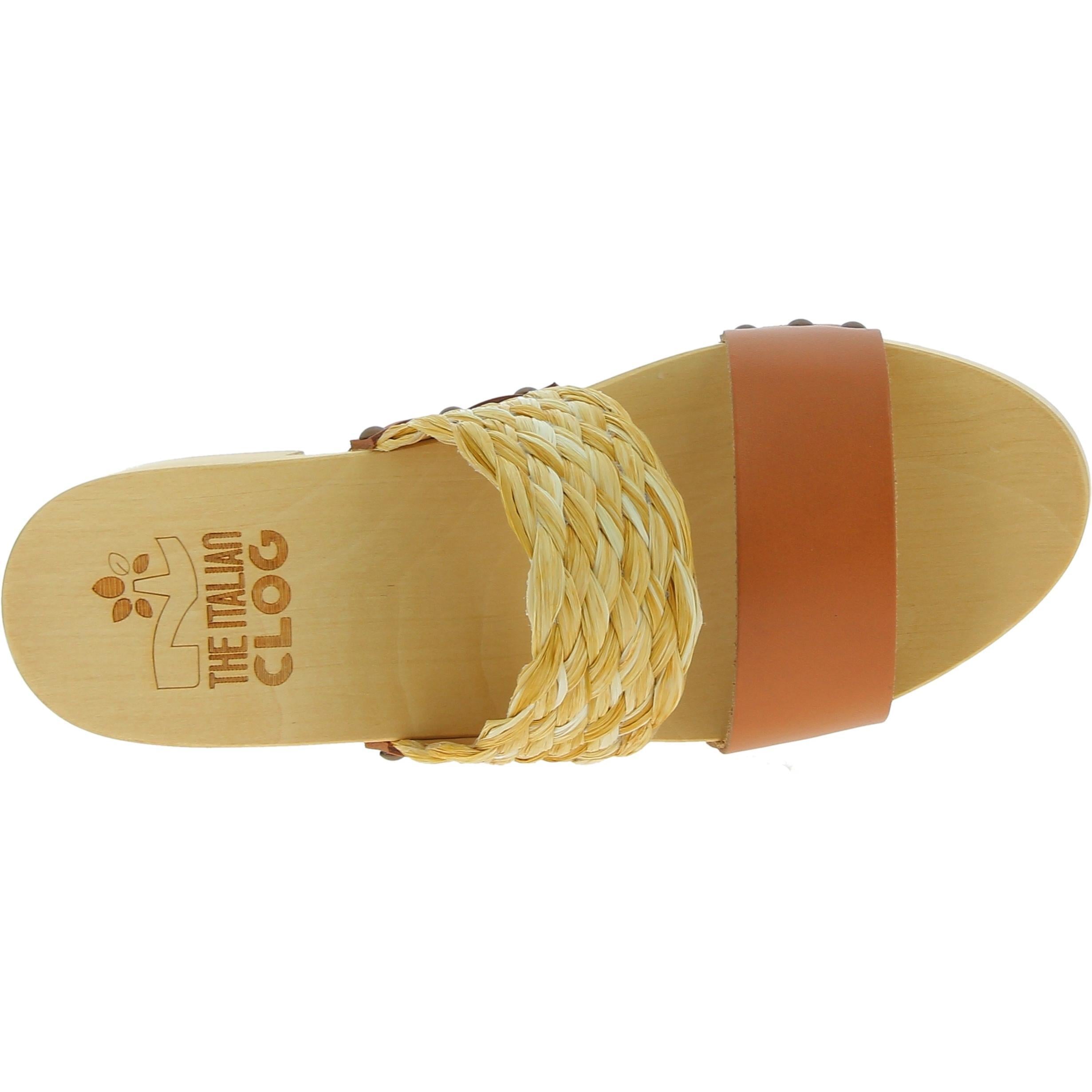 Sabot in legno da donna artigianali con fascia in rafia e pelle color cuoio