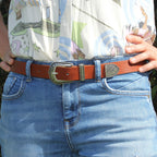 Cintura western donna in cuoio con puntale in metallo inciso