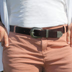 Cintura western donna in pelle marrone con puntale in metallo inciso