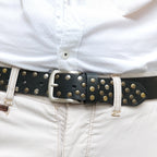Cintura in pelle nera con borchie metalliche unisex