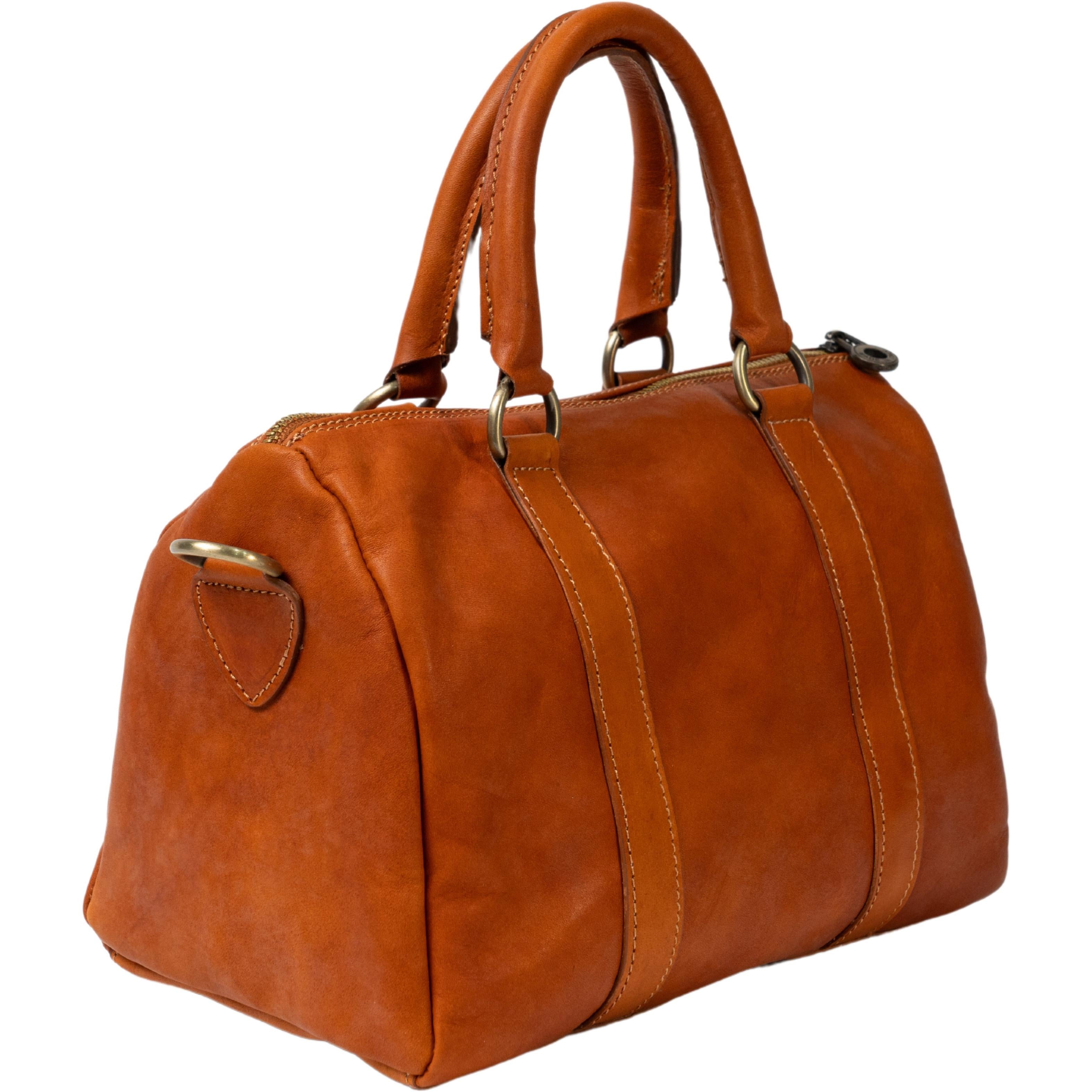 Bauletto artigianale in pelle di vitello fatto a mano in Toscana