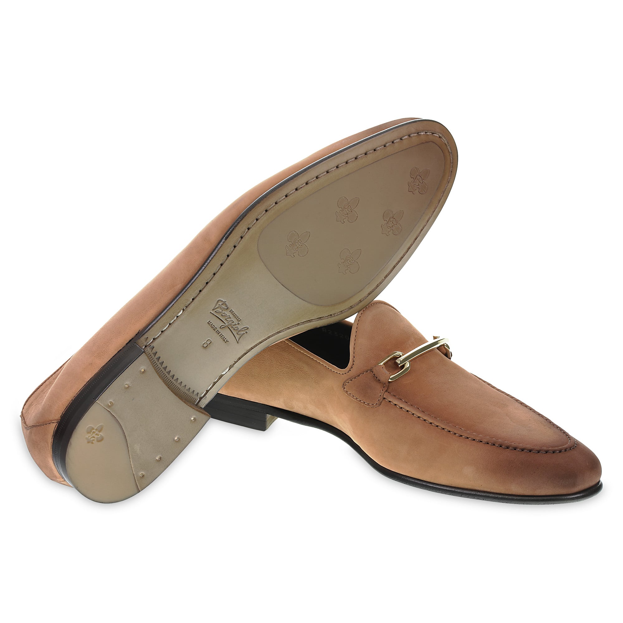 Mocassin en cuir nubuck avec boucle en métal doré – faits main