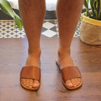 Ciabatte da uomo in pelle di vitello color cuoio artigianali