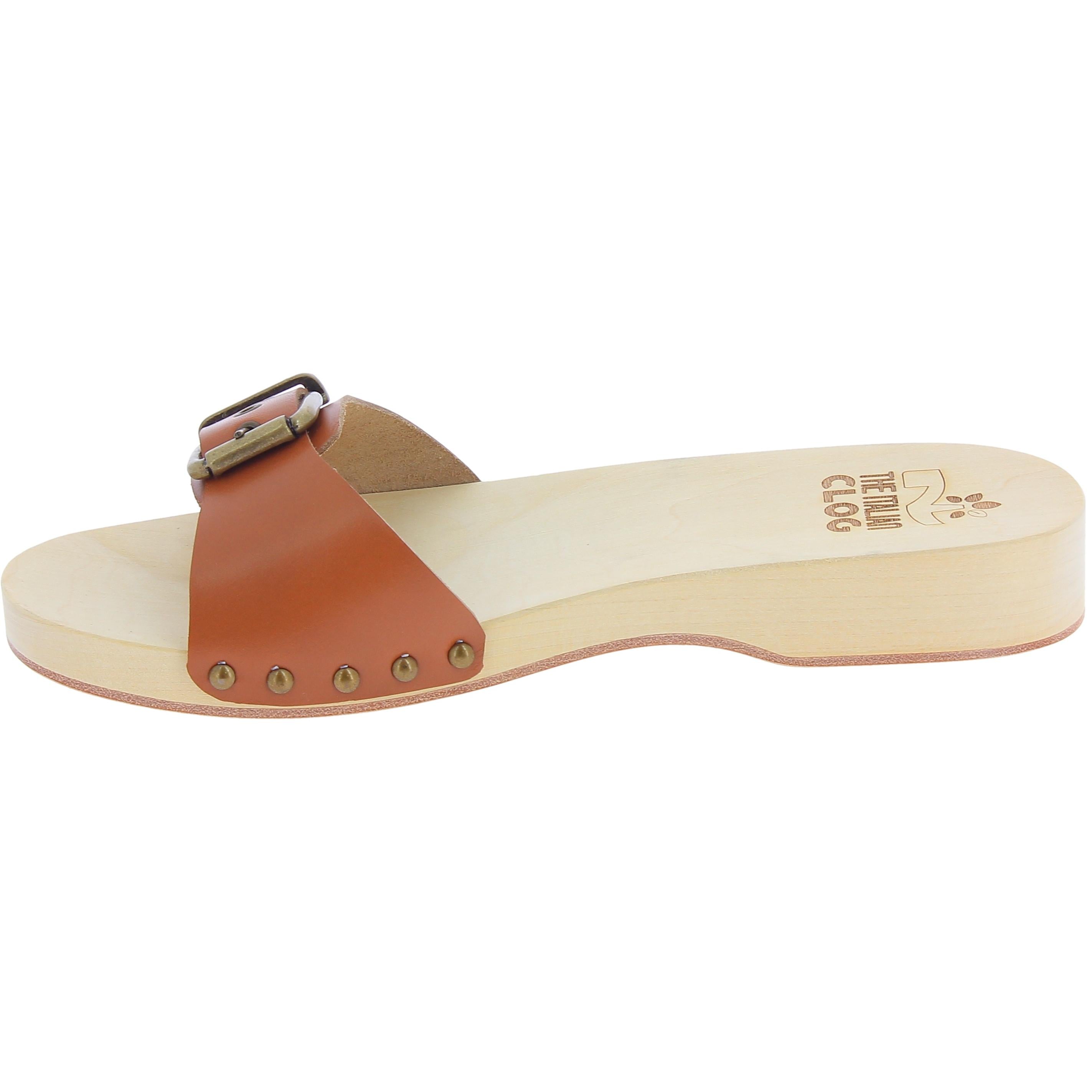 Zoccoli in legno uomo con fascia regolabile in pelle color cuoio