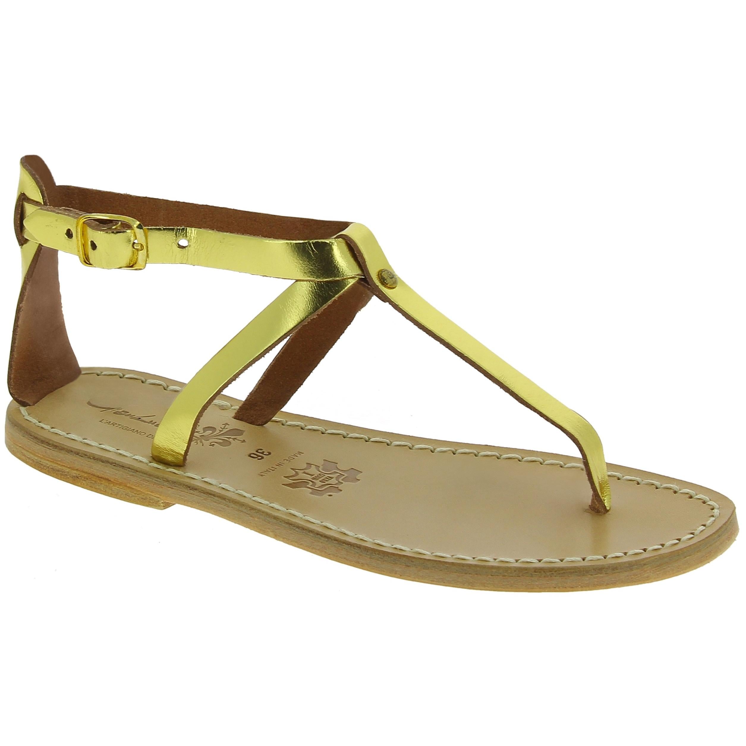 Handmade thong sandals in yellow laminated leather