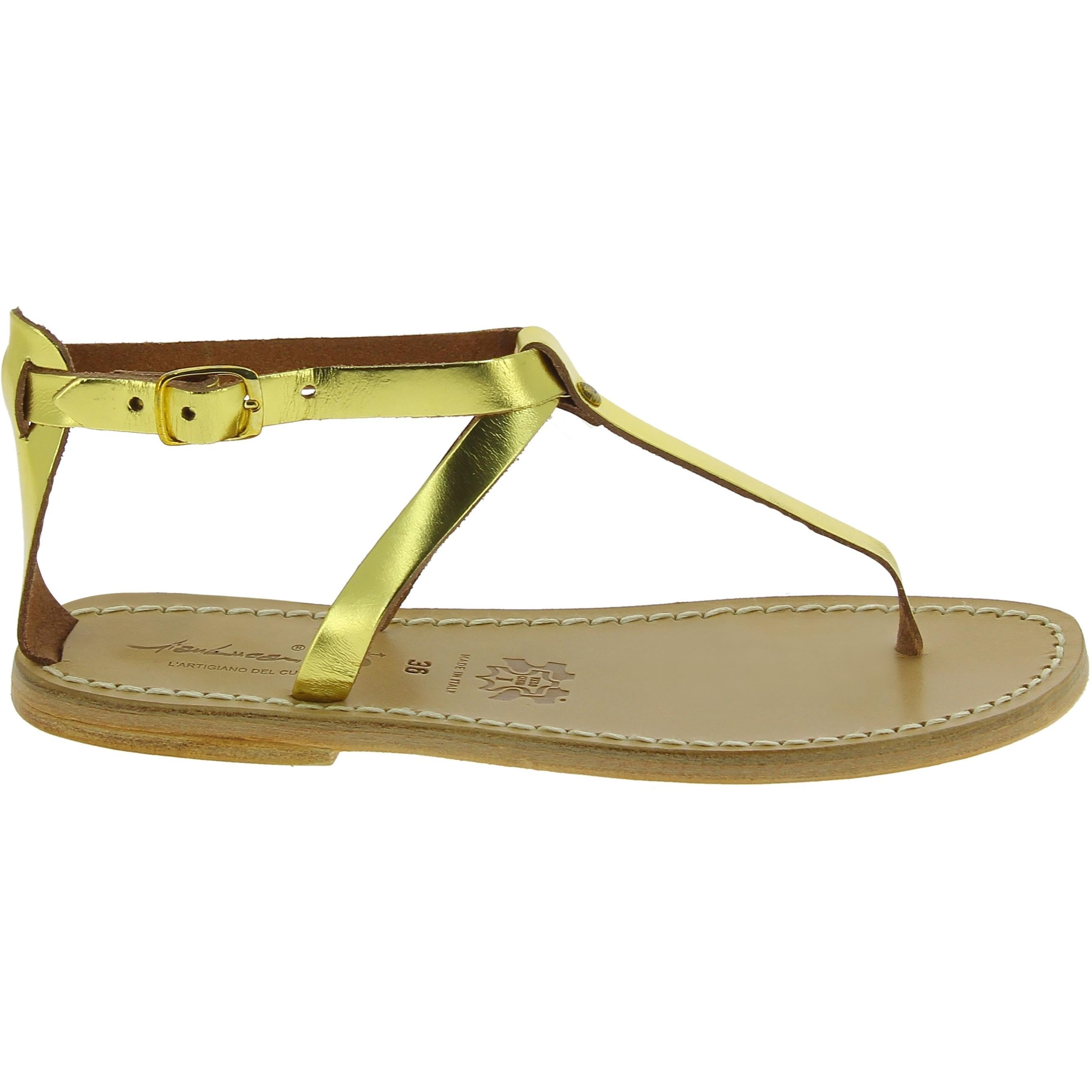 Handmade thong sandals in yellow laminated leather